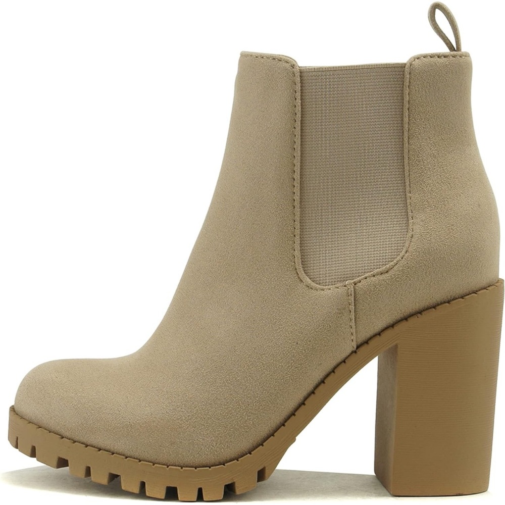 Ankle boots